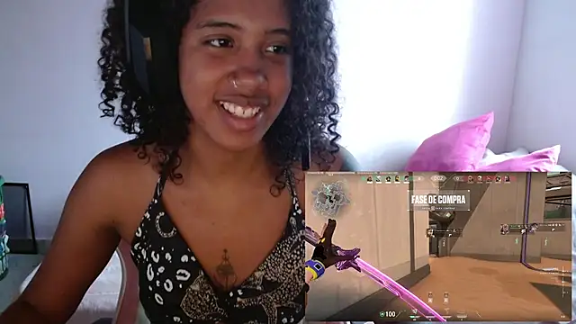 Snapshot of TiffanyRoouse chatting on January 2025 10:45:02 PM TiffanyRoouse online show from January 2025 10:45:02 PM