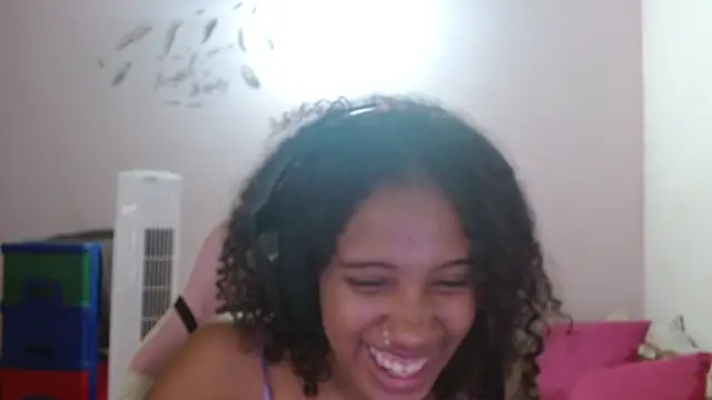 Snapshot of TiffanyRoouse chatting on January 2025 04:39:01 AM TiffanyRoouse online show from January 2025 04:39:01 AM