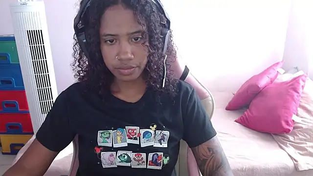 Snapshot of TiffanyRoouse chatting on January 2025 08:26:01 PM TiffanyRoouse online show from January 2025 08:26:01 PM