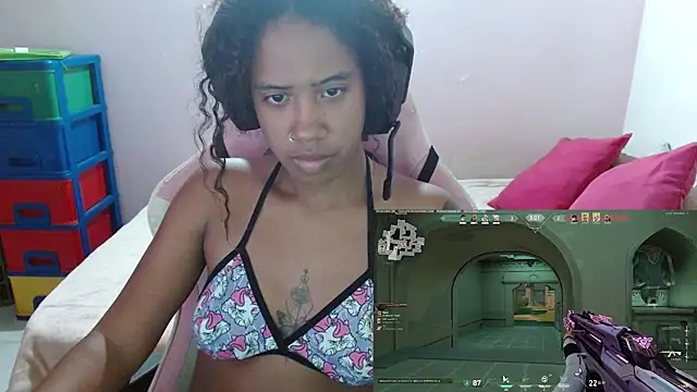 Snapshot of TiffanyRoouse chatting on February 2025 12:38:02 AM TiffanyRoouse online show from February 2025 12:38:02 AM