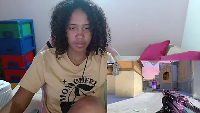 Snapshot of TiffanyRoouse chatting on February 2025 11:45:01 PM TiffanyRoouse online show from February 2025 11:45:01 PM