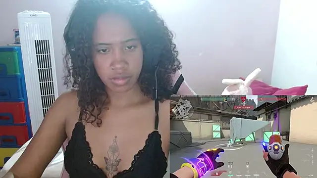 Snapshot of TiffanyRoouse chatting on February 2025 01:33:01 AM TiffanyRoouse online show from February 2025 01:33:01 AM