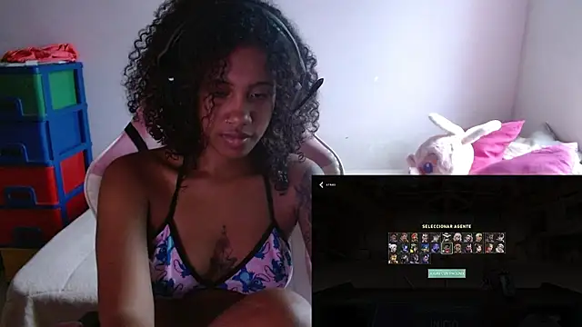 Snapshot of TiffanyRoouse chatting on February 2025 10:42:02 PM TiffanyRoouse online show from February 2025 10:42:02 PM