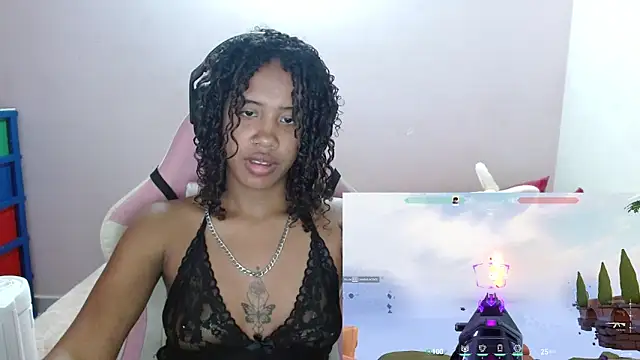 Snapshot of TiffanyRoouse chatting on March 2025 12:18:01 AM TiffanyRoouse online show from March 2025 12:18:01 AM