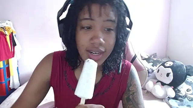 Snapshot of TiffanyRoouse chatting on October 2025 07:23:02 PM TiffanyRoouse online show from October 2025 07:23:02 PM