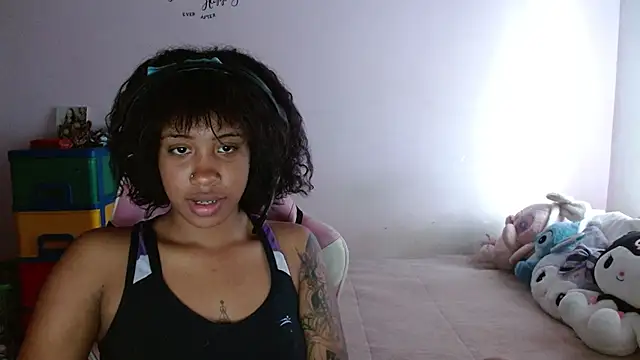 Snapshot of TiffanyRoouse chatting on October 2025 10:21:02 PM TiffanyRoouse online show from October 2025 10:21:02 PM