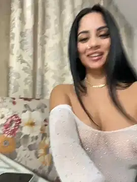  adelle online show from December 2024 12:38:02 PM