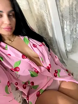  adelle online show from November 2025 10:02:02 AM