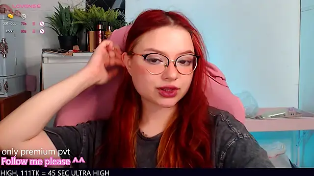 Snapshot of me__hanna chatting on November 2025 12:09:01 AM me hanna online show from November 2025 12:09:01 AM