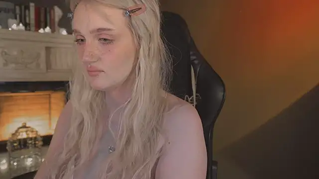 ELLIEJAY online show from July 2026 05:14:02 AM