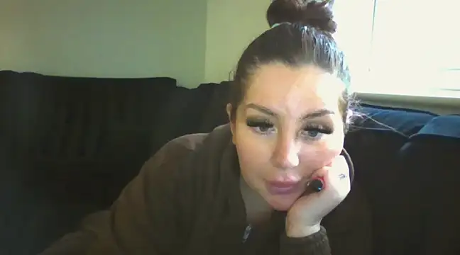 Snapshot of magical_mia chatting on January 2025 03:01:01 PM magical mia online show from January 2025 03:01:01 PM