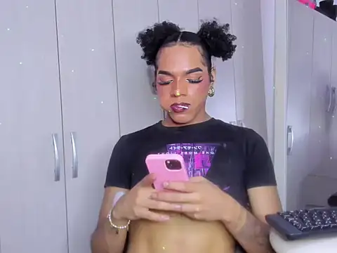 Kendall Hotsexy x online show from April 2026 03:04:02 AM