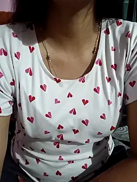 Ankita202 online show from February 2026 06:37:02 PM