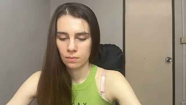 Snapshot of SassyJessi chatting on September 2025 04:14:01 AM SassyJessi online show from September 2025 04:14:01 AM