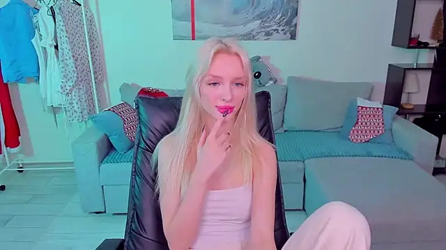 AleksaBlonde online show from January 2025 02:36:02 PM