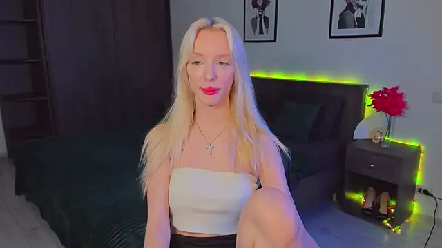 AleksaBlonde online show from January 2025 02:49:01 PM