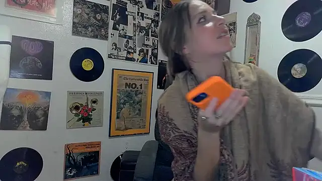 Snapshot of molly_witha_chance chatting on January 2025 08:04:02 AM molly witha chance online show from January 2025 08:04:02 AM