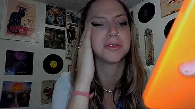 Snapshot of molly_witha_chance chatting on January 2025 05:53:01 AM molly witha chance online show from January 2025 05:53:01 AM