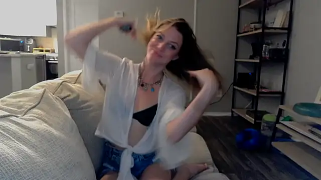 Snapshot of molly_witha_chance chatting on March 2025 01:06:01 AM molly witha chance online show from March 2025 01:06:01 AM