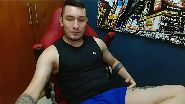 Airon Blade online show from December 2024 01:03:02 AM