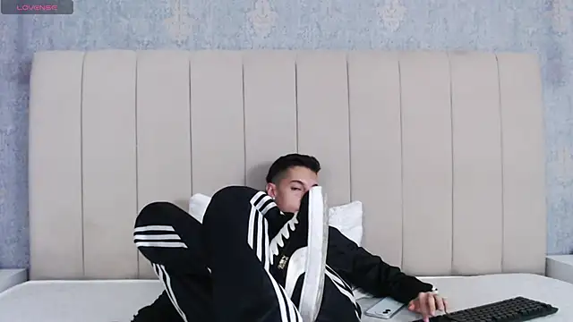 thiago19s online show from February 2025 07:16:01 PM