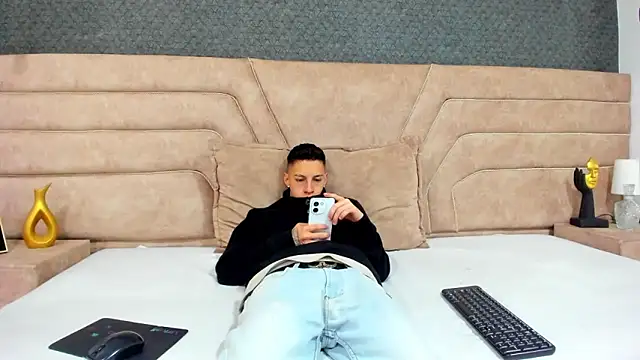 thiago19s online show from June 2026 12:22:02 PM