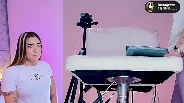 Snapshot of Angelst__ chatting on February 2026 06:31:01 AM Angelst online show from February 2026 06:31:01 AM