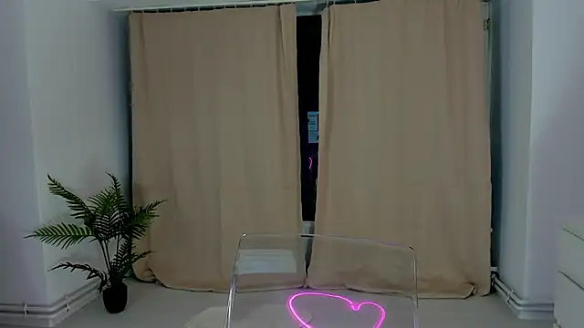 BabyAylin online show from October 2025 04:20:02 AM