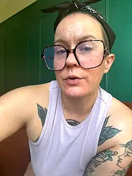 Snapshot of quinnmariexo chatting on October 2025 02:48:01 PM quinnmariexo online show from October 2025 02:48:01 PM