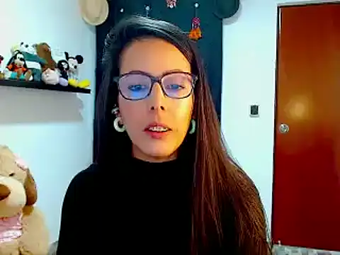 Snapshot of ella_peck chatting on December 2024 12:30:01 AM ella peck online show from December 2024 12:30:01 AM