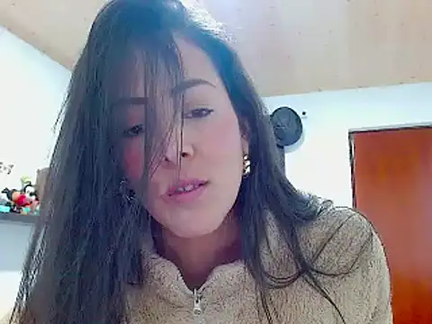 Snapshot of ella_peck chatting on December 2024 02:29:02 AM ella peck online show from December 2024 02:29:02 AM