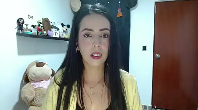 Snapshot of ella_peck chatting on February 2025 12:20:02 AM ella peck online show from February 2025 12:20:02 AM