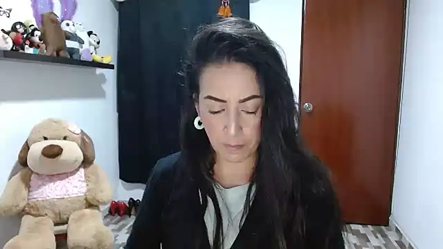 Snapshot of ella_peck chatting on February 2025 01:29:02 AM ella peck online show from February 2025 01:29:02 AM