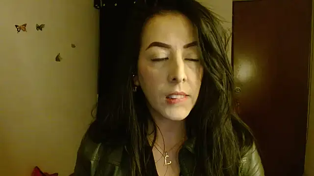 Snapshot of ella_peck chatting on July 2026 03:00:02 AM ella peck online show from July 2026 03:00:02 AM