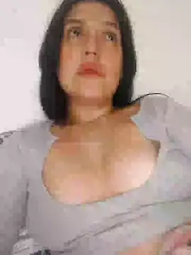 Snapshot of Sophie-hatter chatting on January 2025 03:47:01 AM Sophie-hatter online show from January 2025 03:47:01 AM