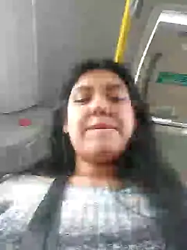 Snapshot of Sophie-hatter chatting on January 2025 09:20:02 PM Sophie-hatter online show from January 2025 09:20:02 PM