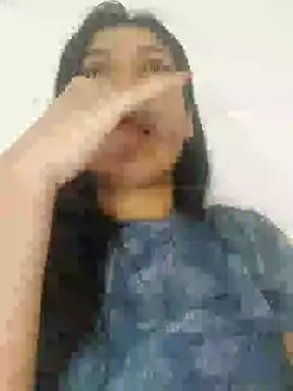 Snapshot of Sophie-hatter chatting on January 2025 10:37:01 PM Sophie-hatter online show from January 2025 10:37:01 PM