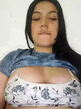 Snapshot of Sophie-hatter chatting on January 2025 01:41:01 AM Sophie-hatter online show from January 2025 01:41:01 AM