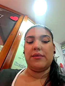 Snapshot of Sophie-hatter chatting on October 2025 03:53:01 PM Sophie-hatter online show from October 2025 03:53:01 PM