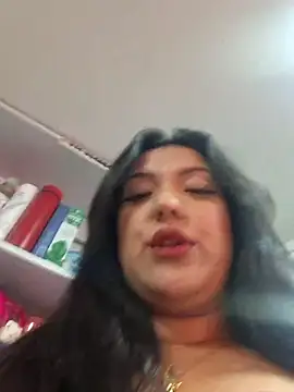 Snapshot of Sophie-hatter chatting on June 2026 03:18:01 PM Sophie-hatter online show from June 2026 03:18:01 PM