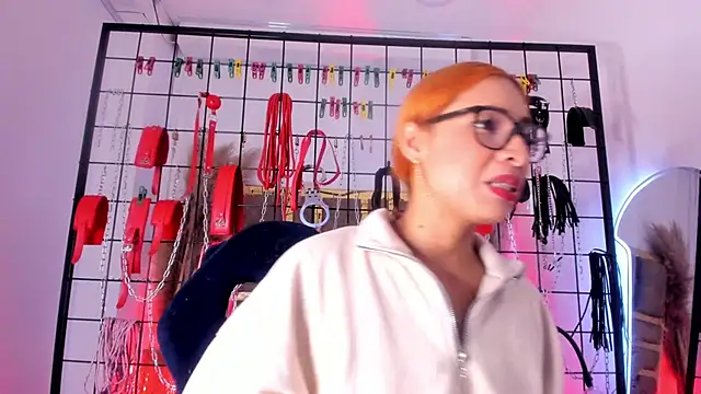 charrlotte quinn online show from January 2025 10:07:02 PM