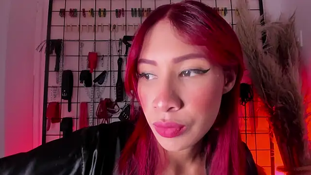 charrlotte quinn online show from October 2025 09:14:02 PM