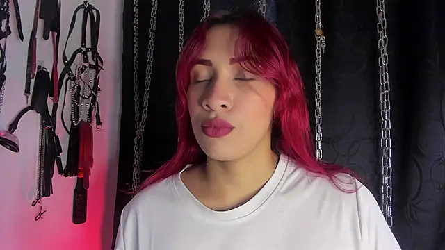 charrlotte quinn online show from February 2026 01:07:01 PM