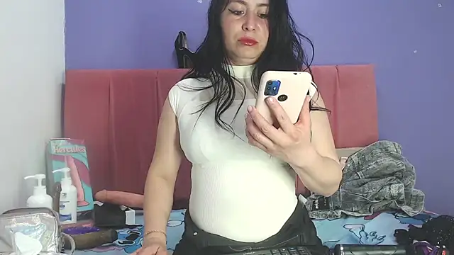 agathacorlincm101 online show from February 2025 12:05:02 AM