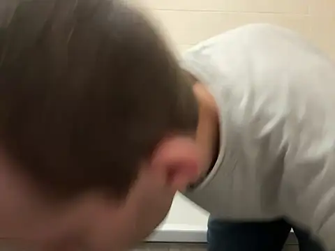 czruz online show from February 2025 08:44:02 PM