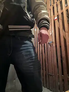 czruz online show from February 2025 06:50:02 AM