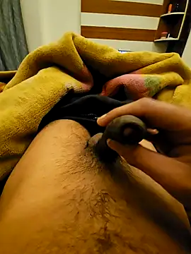 Snapshot of hot_boy_0_0 chatting on December 2024 12:27:01 PM hot boy 0 0 online show from December 2024 12:27:01 PM