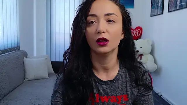 Snapshot of KatherineRyder chatting on May 2026 06:51:02 AM KatherineRyder online show from May 2026 06:51:02 AM