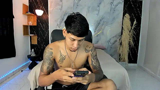 slim master12 online show from April 2026 10:01:02 PM