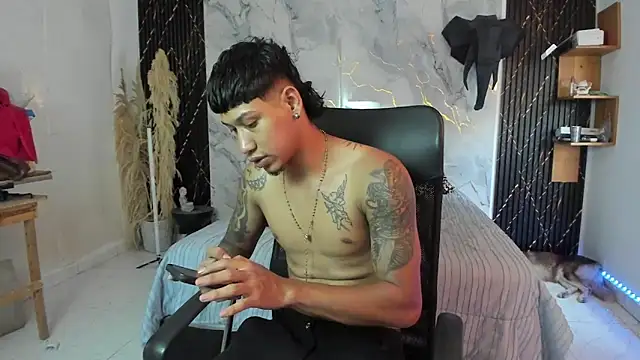Snapshot of slim_master12 chatting on June 2026 08:11:02 PM slim master12 online show from June 2026 08:11:02 PM